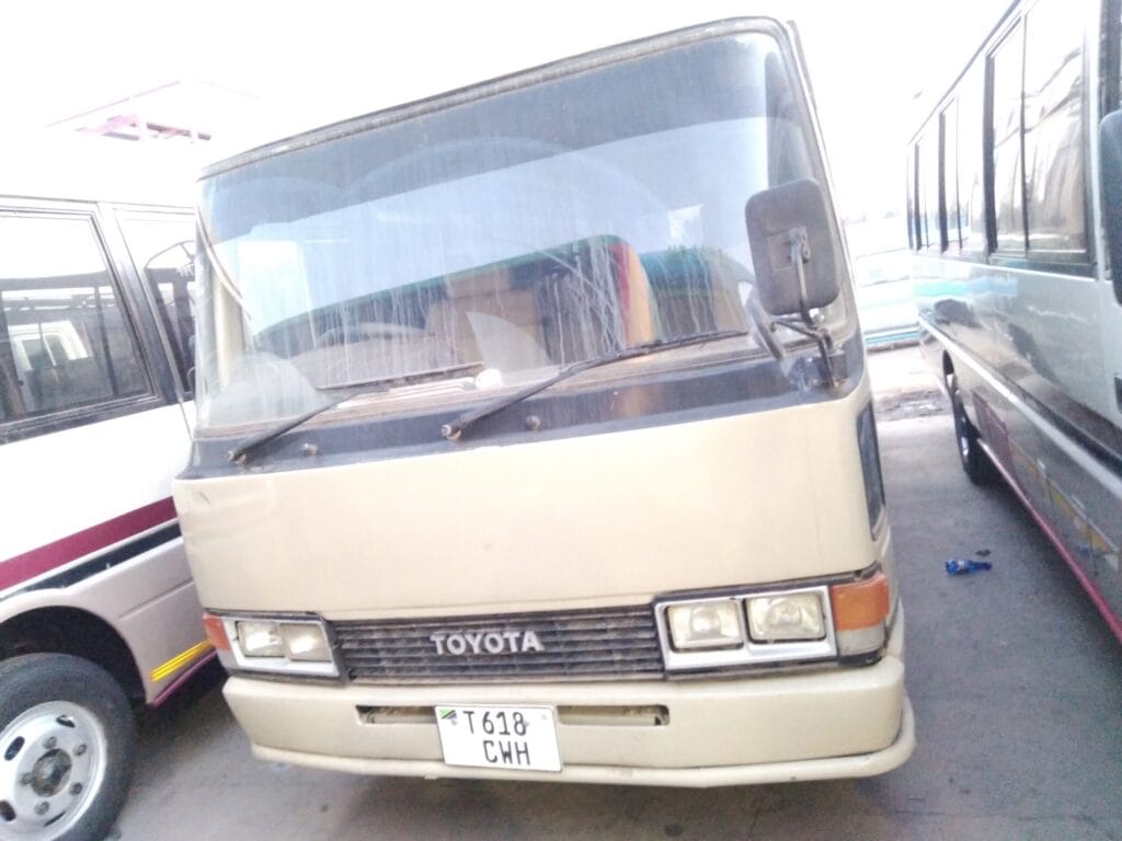 Magari Coaster 1989 lipo Arusha