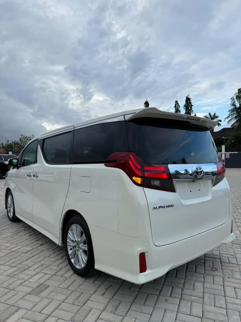 Price Toyota Alphard 2016 for Sale in Dar es salaam