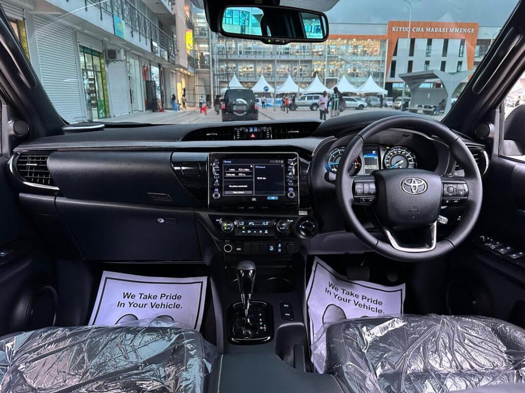 Bei ya Toyota Hilux 2024 Sokoni Dar es salaam Tanzania