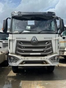 Used HOWO (Syno-Truck) HOWO N 4×2 Tractor Truck 2025 for Sale in Dar es salaam