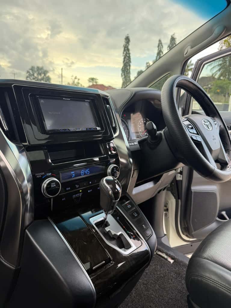 Price Of Toyota Alphard 2016 for Sale in Tanzania