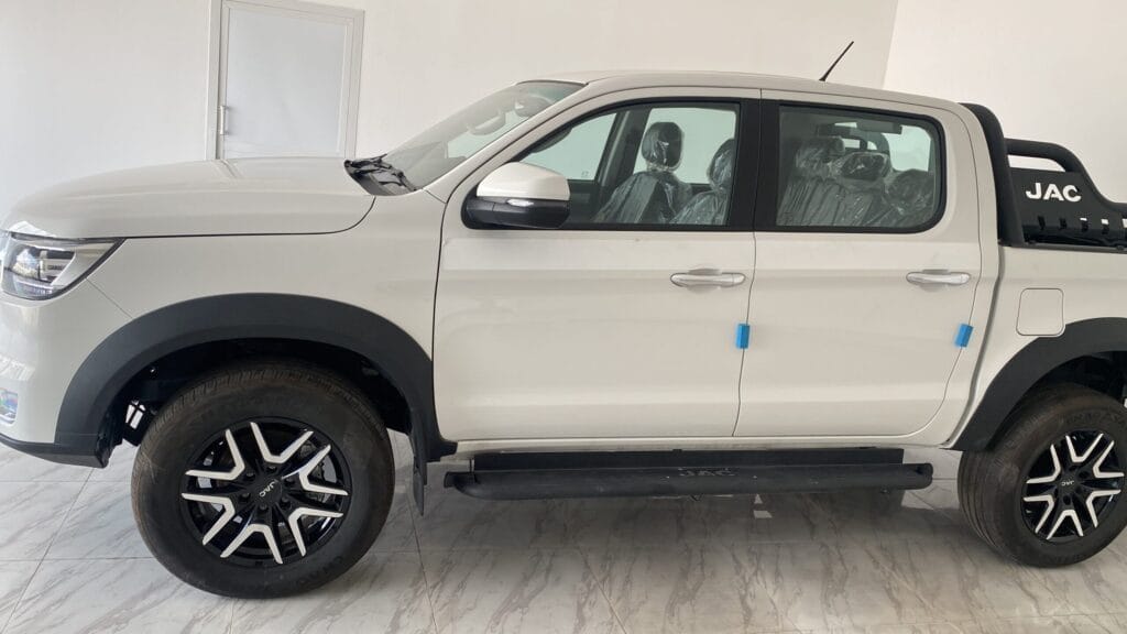 Magari T8 2025 lipo Dar es salaam