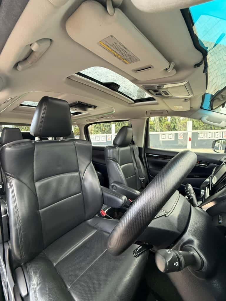 Used Toyota Alphard 2016 for Sale in Dar es salaam