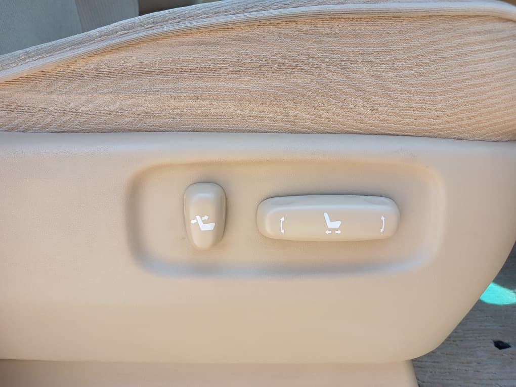 Magari Alphard 2008 lipo Dar es salaam