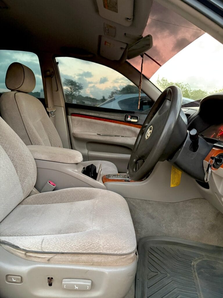 Magari Used Toyota Mark II 2001 Dar es salaam Tanzania