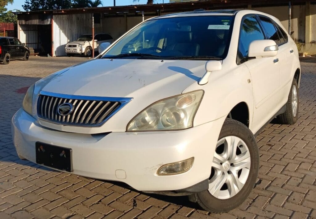 Magari Sokoni Toyota Harrier ya Bei Poa 2009