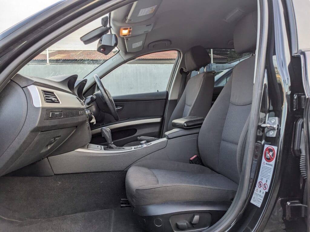 Buy BMW 3 Series 2010 for Sale in Dar es salaam