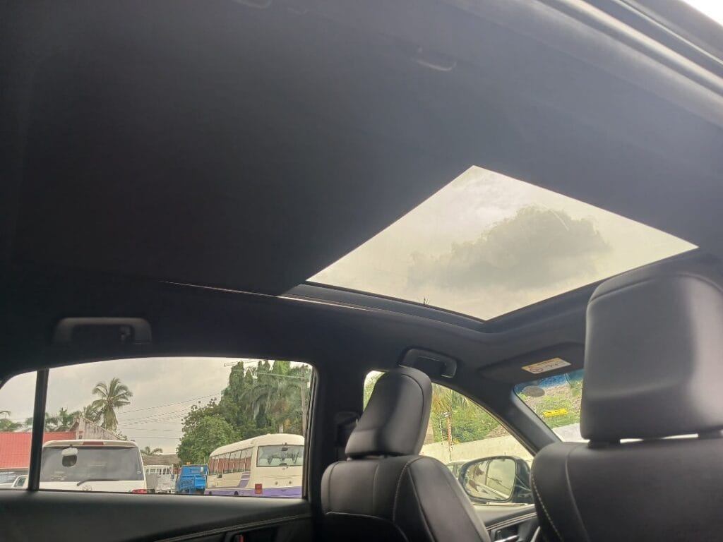 Price Toyota Harrier 2015 for Sale in Dar es salaam