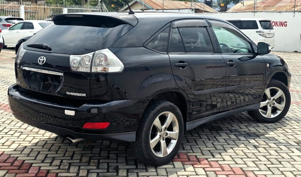 Price Of Toyota Harrier 2005 for Sale in Tanzania