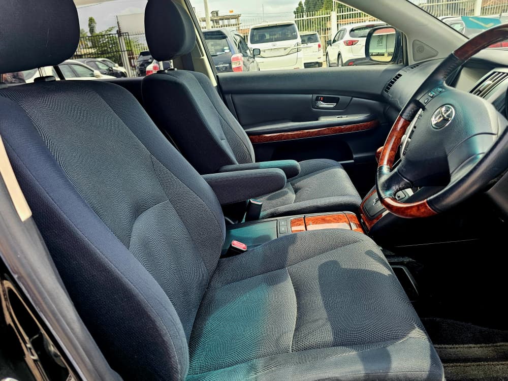 Toyota Harrier 2005 for Sale in Dar es salaam