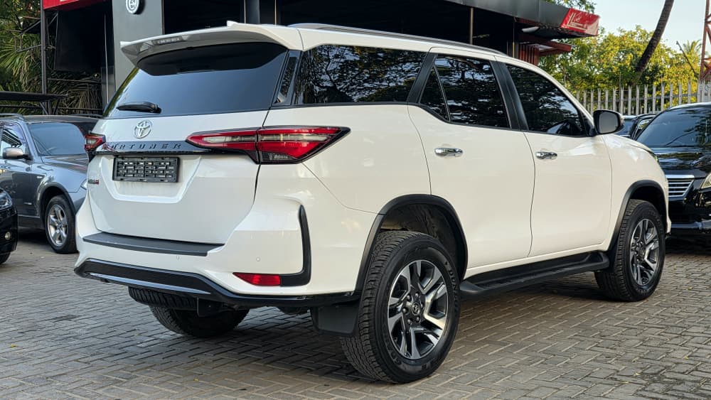 Toyota Fortuner 2023 for Sale in Dar es salaam