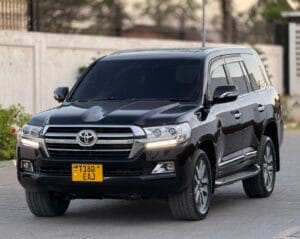 Bei ya Toyota Land Cruiser V8 2011 Sokoni Njombe Tanzania