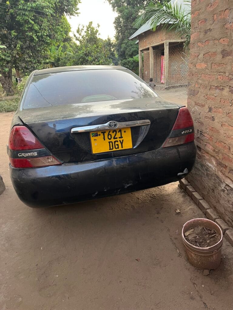 Magari Sokoni Toyota Mark II ya Bei Poa 2000