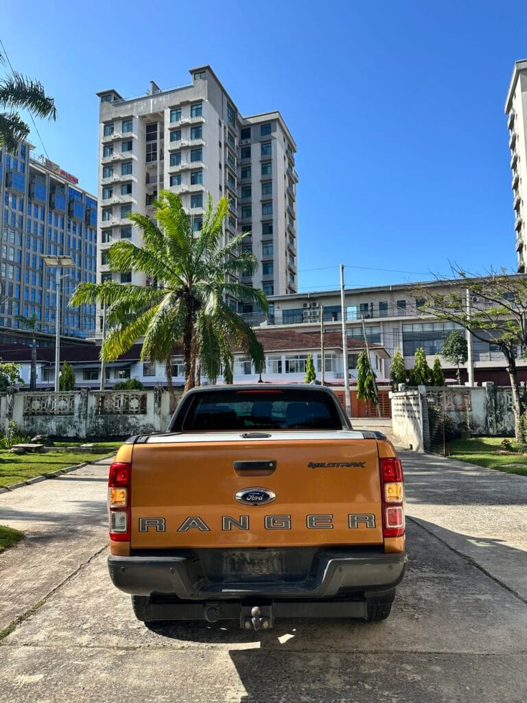 Magari Sokoni Ford Ranger ya Bei Poa 2020