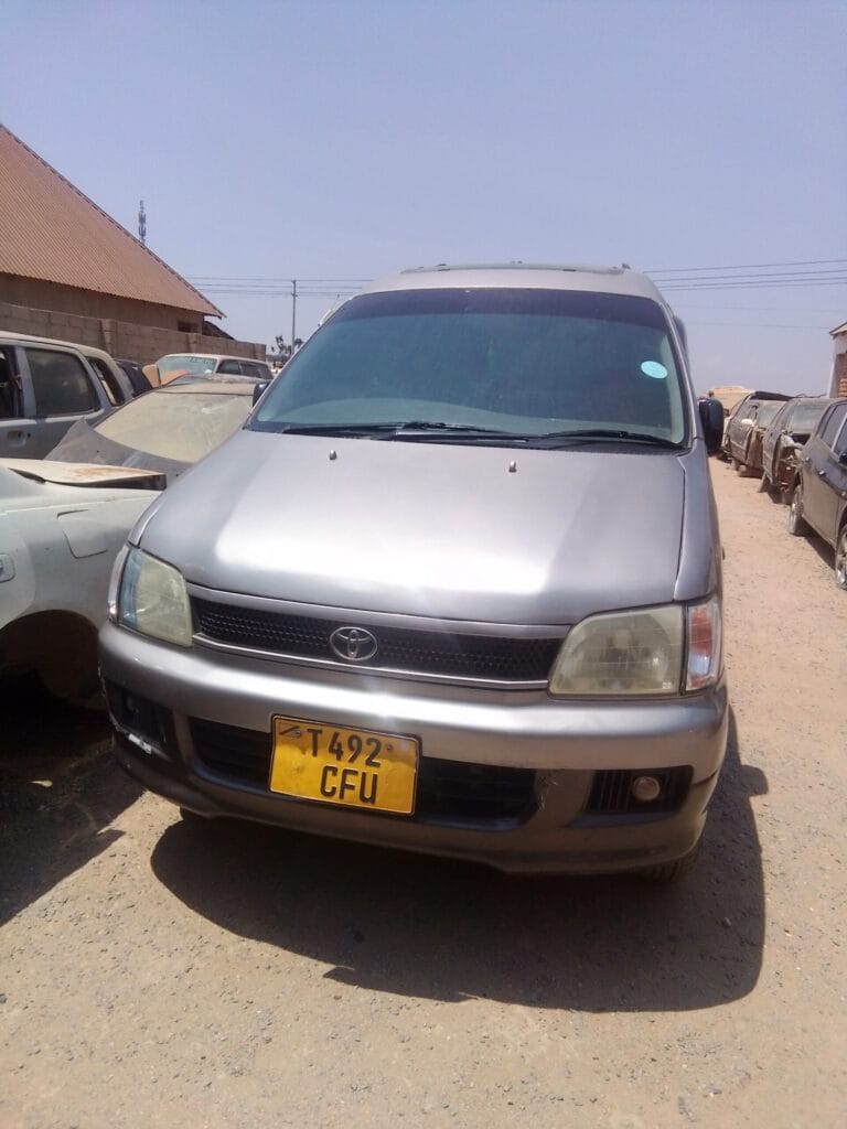 Buy Toyota Noah 2006 for Sale in Singida