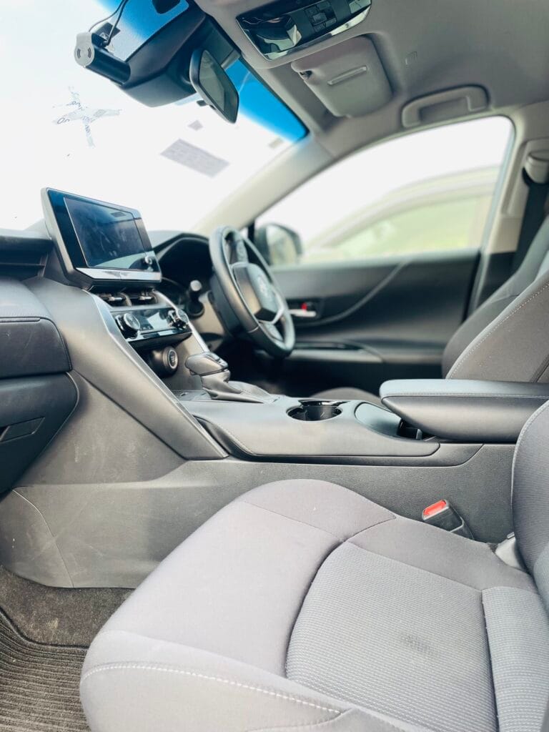 Toyota Harrier bei poa sokoni Mwanza Tanzania