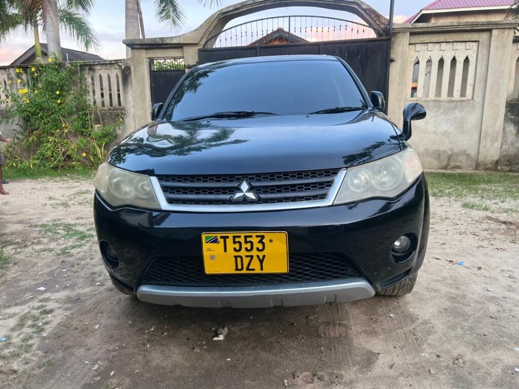 Price Of Mitsubishi Outlander 2006 for Sale in Tanzania