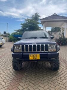 Bei ya Jeep Cherokee 1999 Sokoni Dar es salaam Tanzania