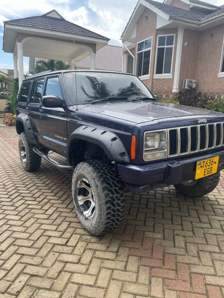 Magari Used Jeep Cherokee 1999 Dar es salaam Tanzania