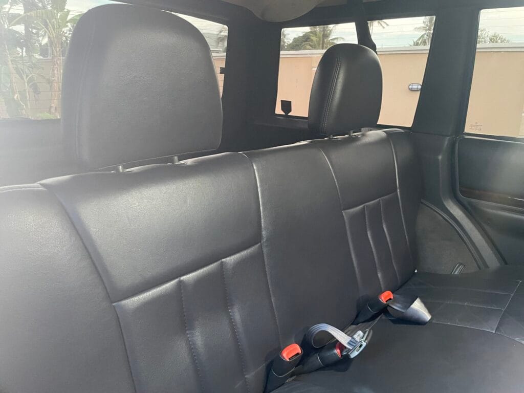 Magari Sokoni Jeep Cherokee ya Bei Poa 1999