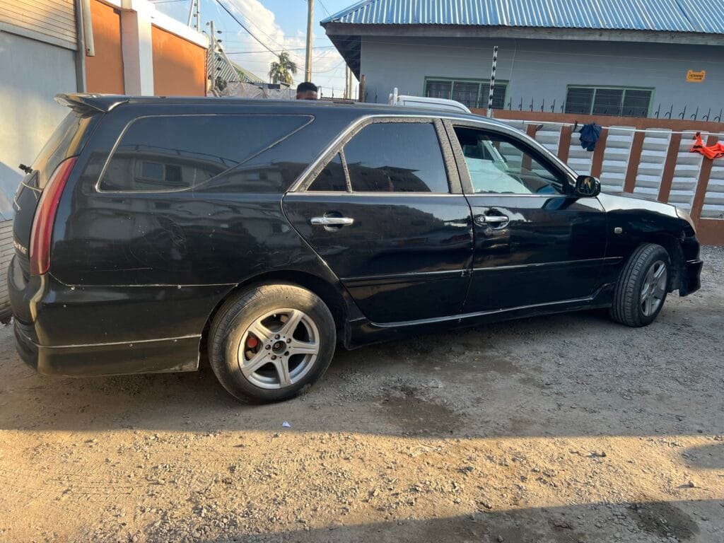 Magari Sokoni Toyota Mark II ya Bei Poa 2003