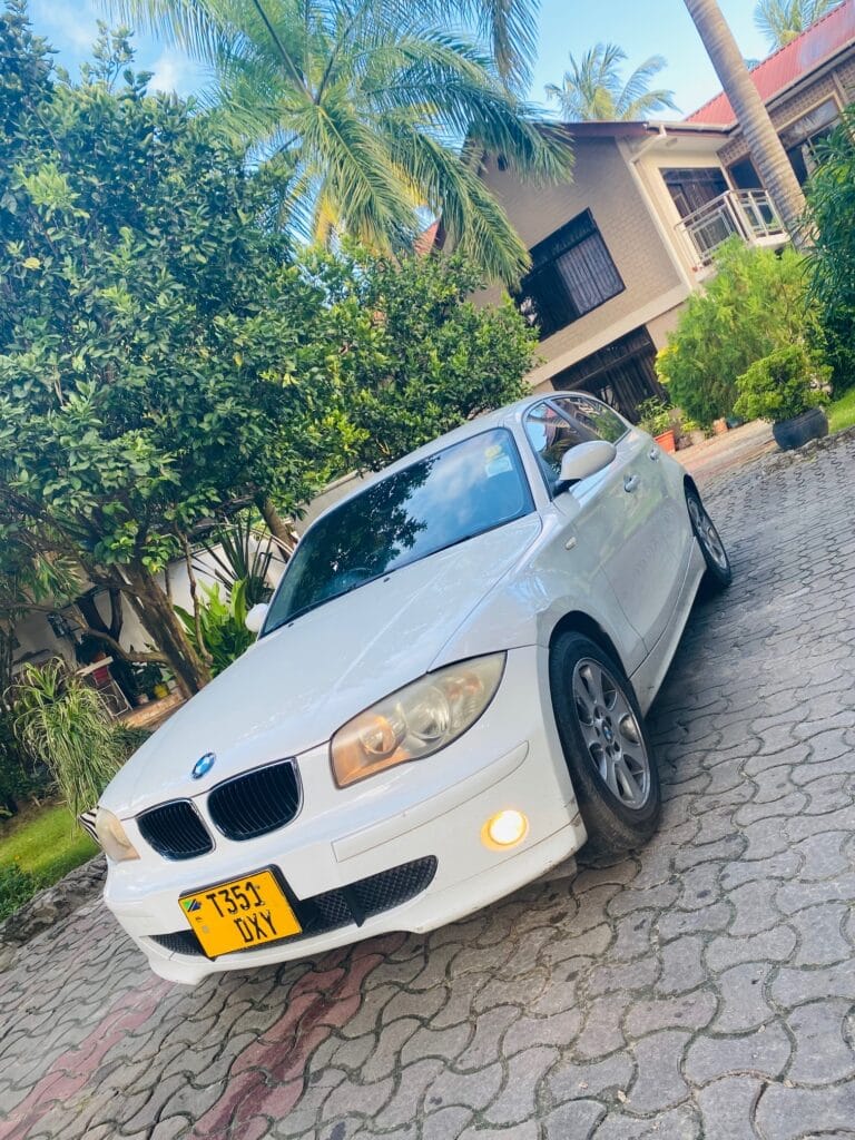 BMW 1 Series bei poa sokoni Dar es salaam Tanzania