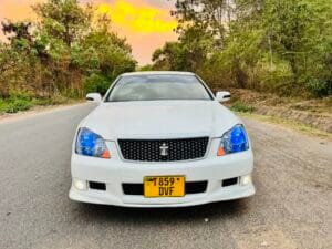 Used Toyota Crown 2006 for Sale in Mwanza