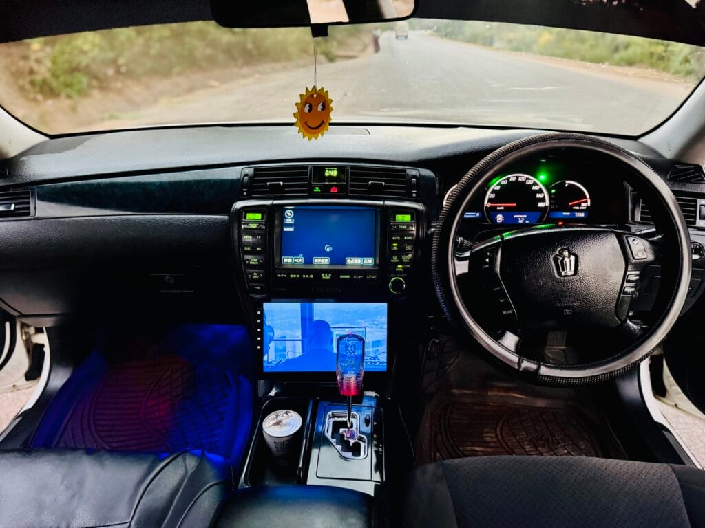 Price Of Toyota Crown 2006 for Sale in Tanzania