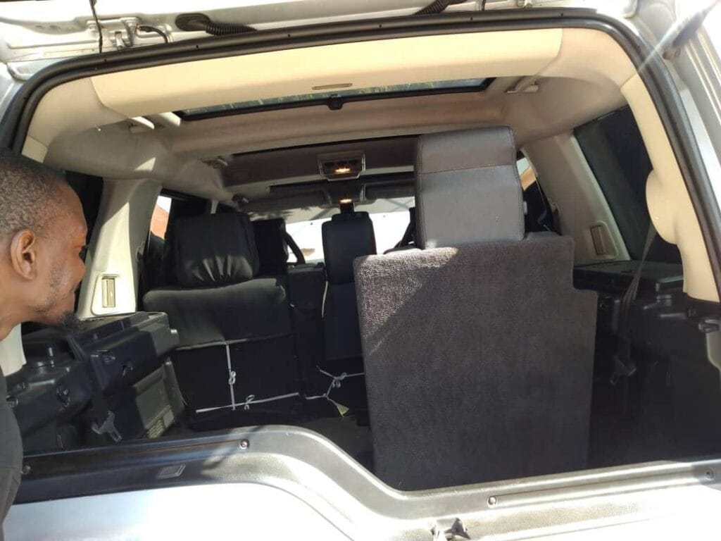 Used Land Rover Discovery 2008 for Sale in Dar es salaam