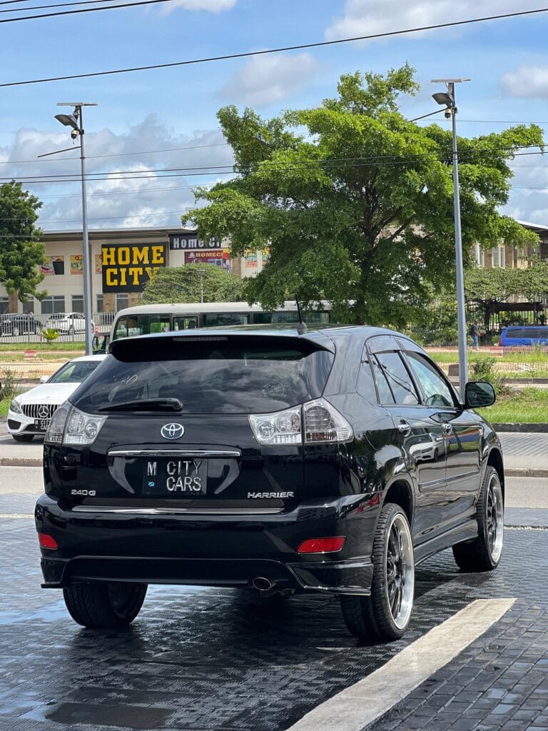 For Sale Toyota Harrier 2008 in Dar es salaam