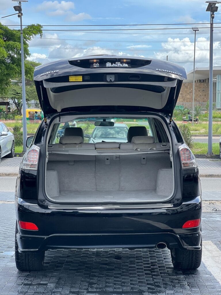 Toyota Harrier 2008 for Sale in Dar es salaam