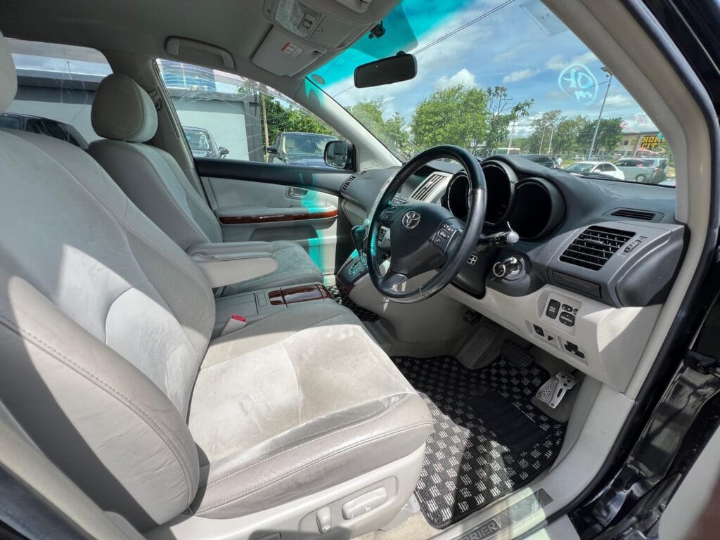 Used Toyota Harrier 2008 for Sale in Dar es salaam