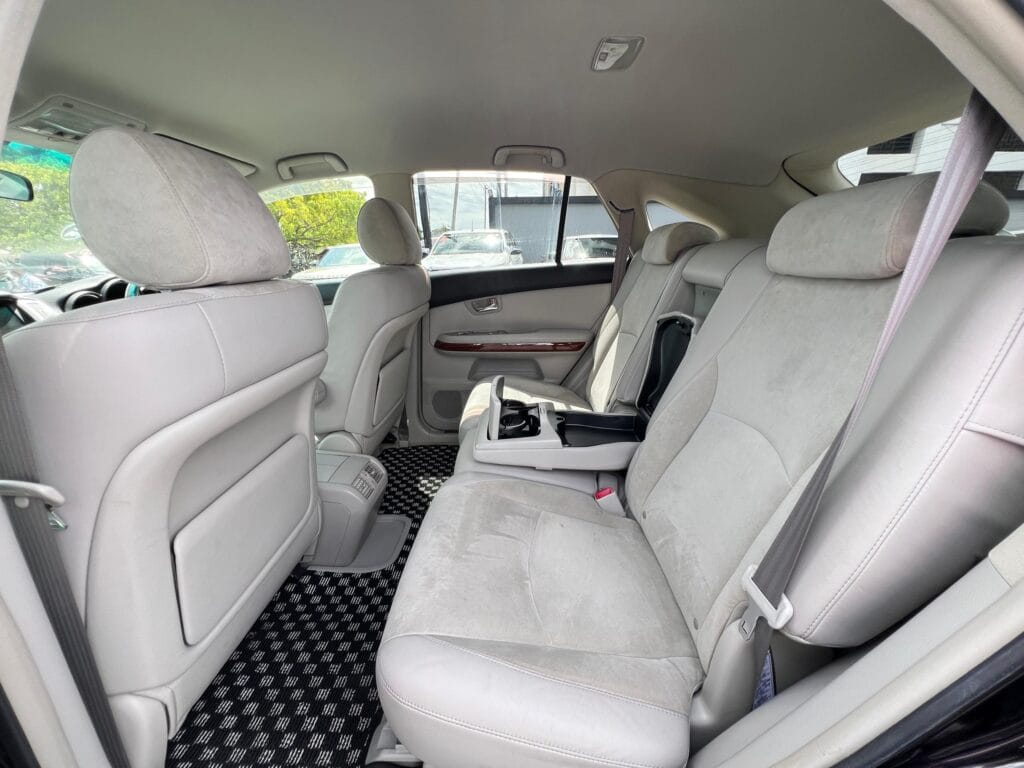 For Sale Toyota Harrier 2008 in Dar es salaam