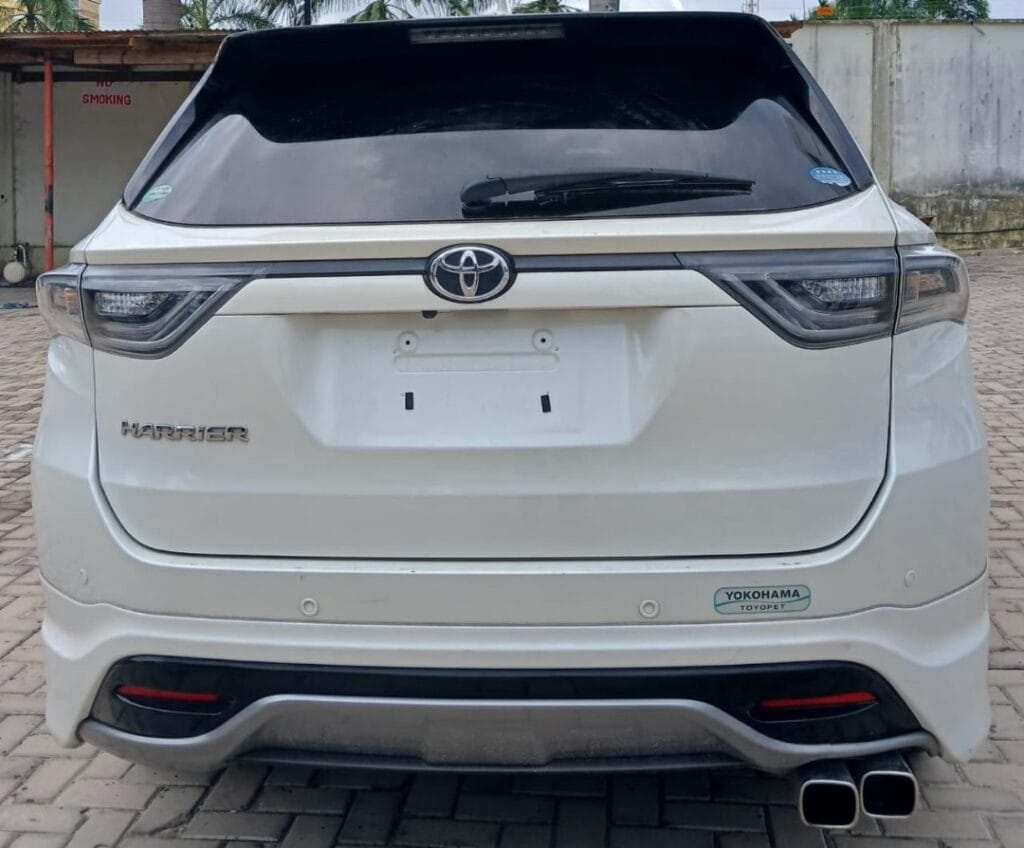 Price Toyota Harrier 2015 for Sale in Dar es salaam