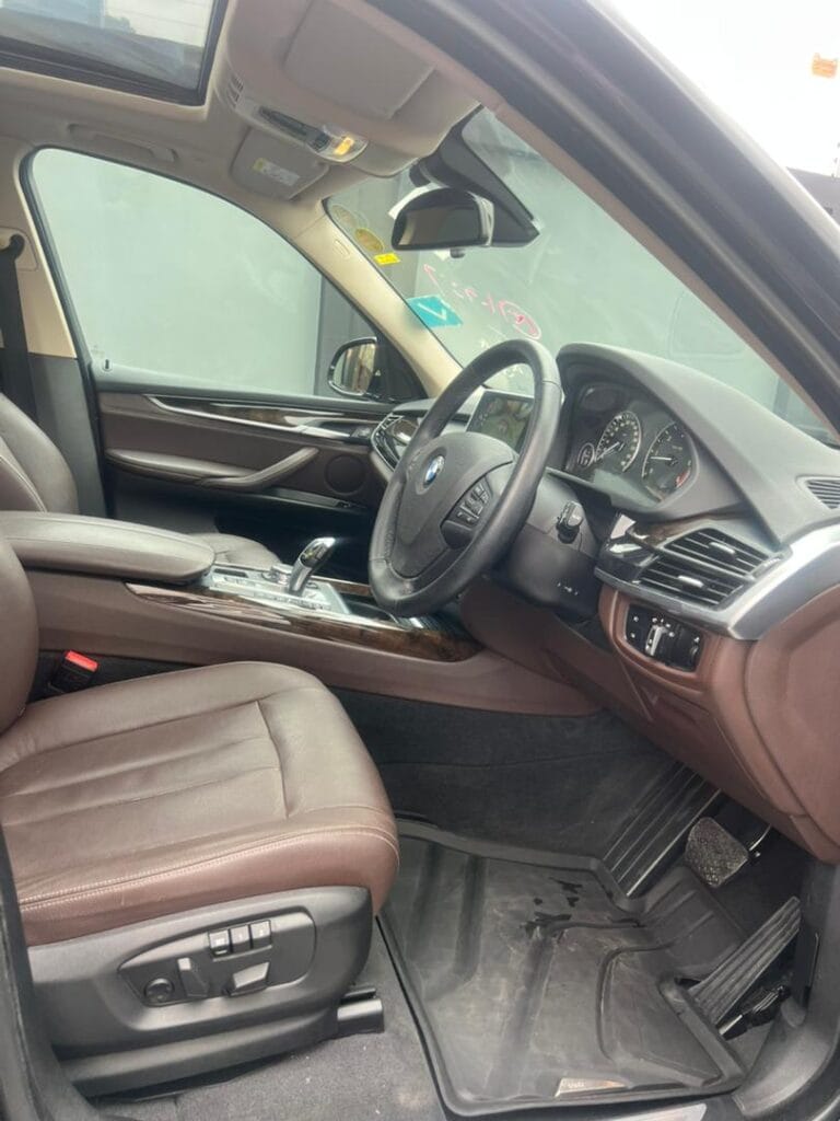 Bei ya BMW X5 2015 Sokoni Dar es salaam Tanzania