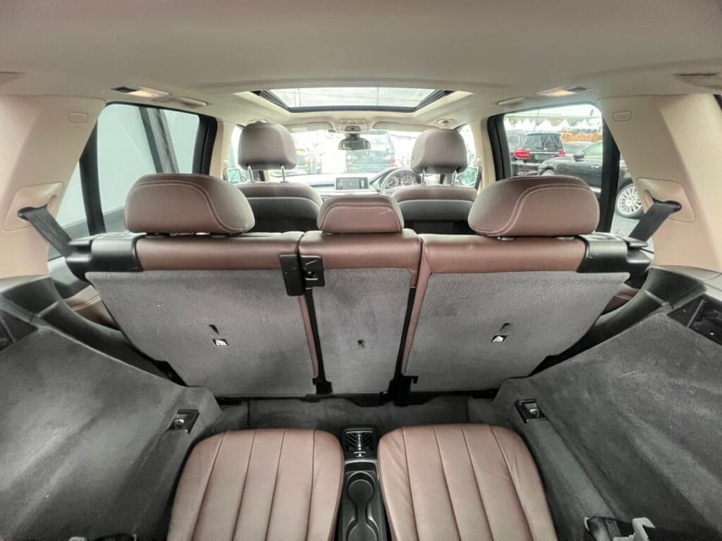 BMW X5 bei poa sokoni Dar es salaam Tanzania