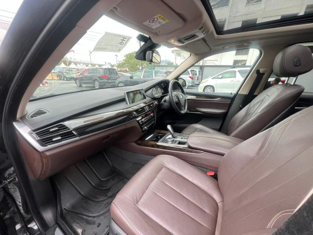 Magari Sokoni BMW X5 ya Bei Poa 2015