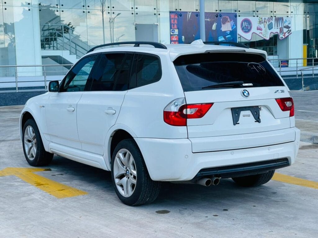 Bei ya BMW X3 2006 Sokoni Dar es salaam Tanzania