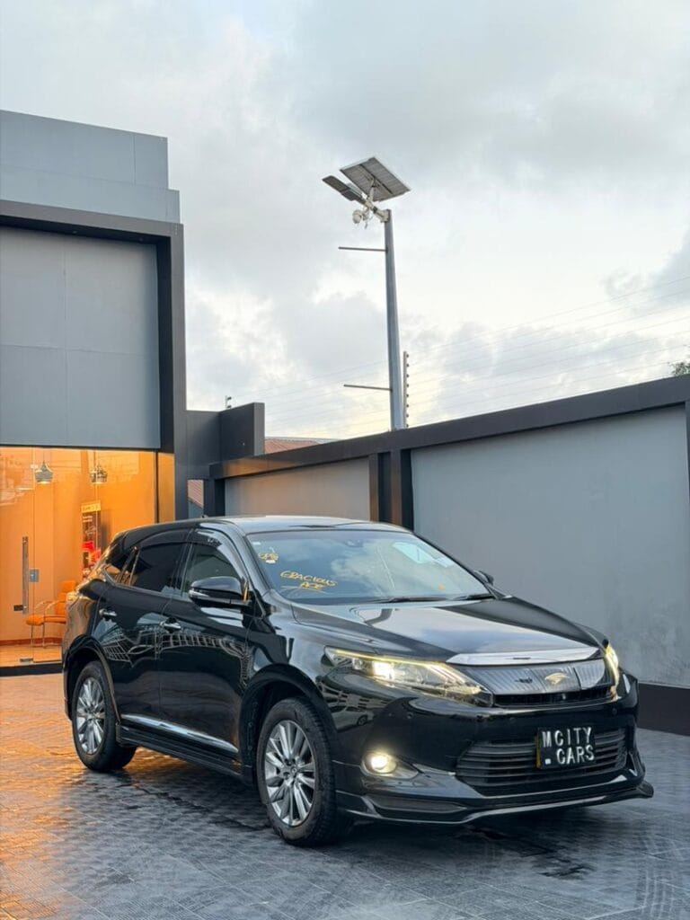 Magari Used Toyota Harrier 2015 Dar es salaam Tanzania