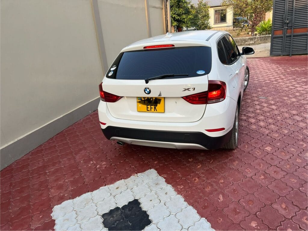 Magari Sokoni BMW X1 ya Bei Poa 2013