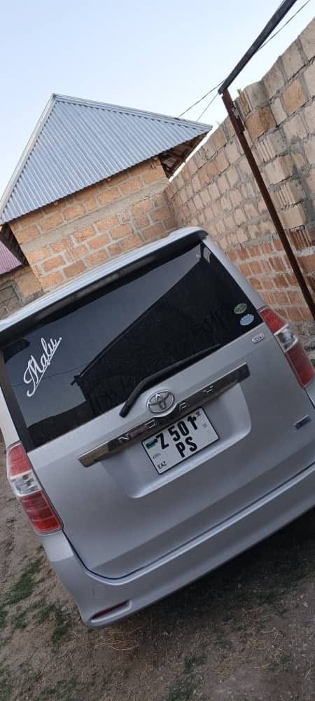 For Sale Toyota Noah 2009 in Zanzibar