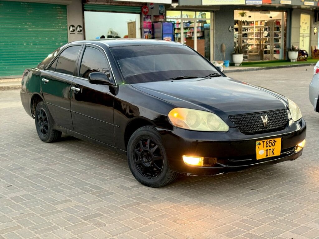 Magari Mark II 2001 lipo Dar es salaam