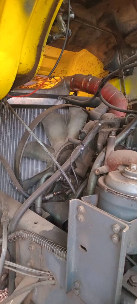 Bei ya HOWO (Syno-Truck) HOWO 6Γ4 Dump Truck 2015 Sokoni Arusha Tanzania