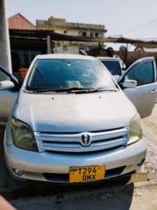Used Toyota IST 2004 for Sale in Dar es salaam