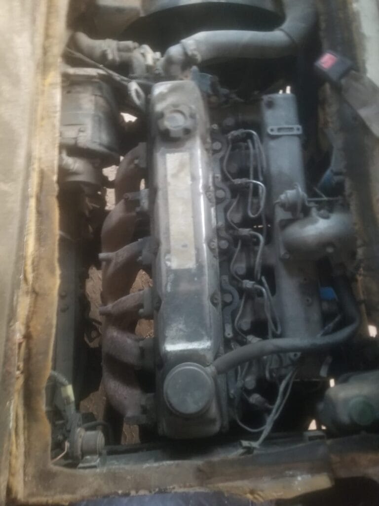 Magari Civilian 2015 lipo Dar es salaam