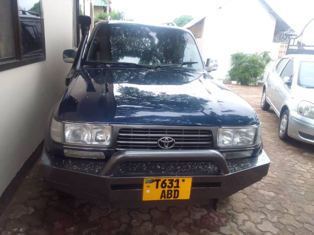 Magari Land Cruiser Prado 1996 lipo Dodoma