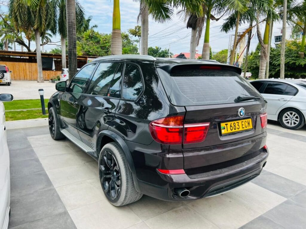 BMW X5 2012 Inauzwa Dar es salaam Tanzania
