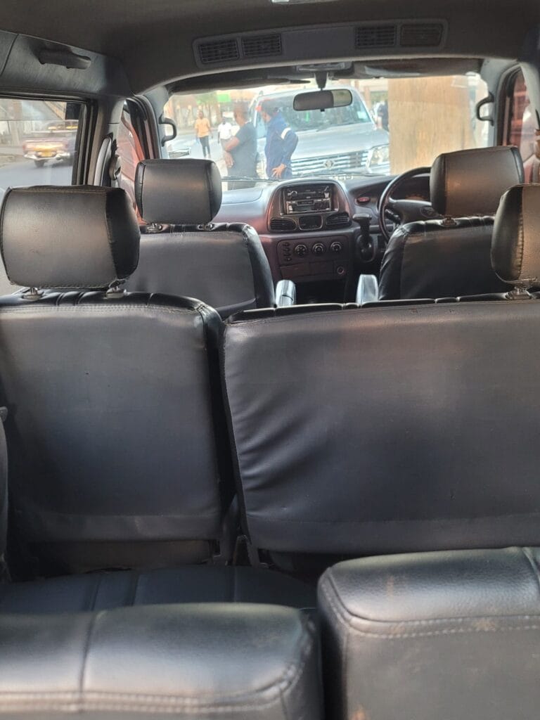 Magari Noah 2002 lipo Arusha