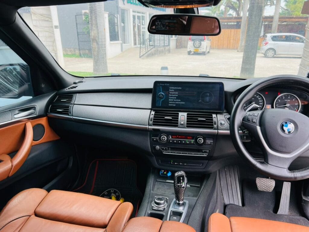 BMW X5 2012 Inauzwa Dar es salaam Tanzania