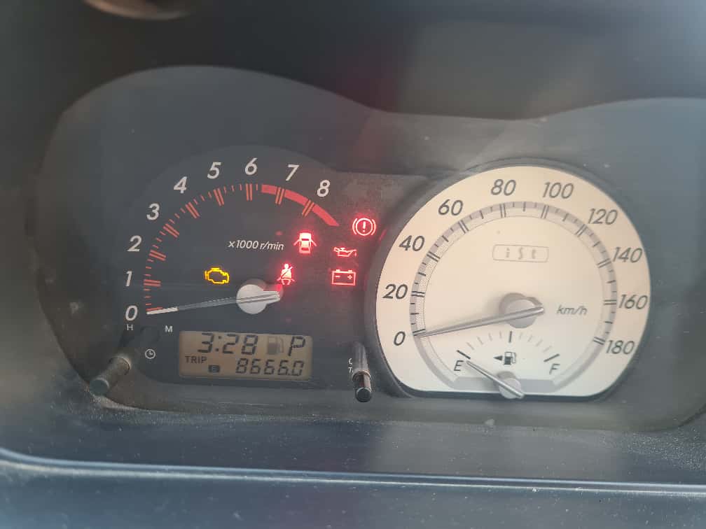 Price Toyota IST 2004 for Sale in Dodoma